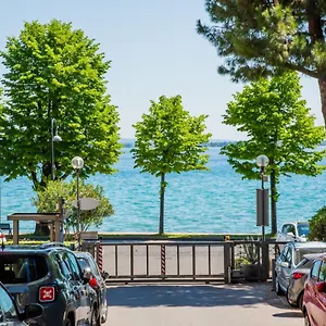 le-rive-del-lago.it-lombardy.com/