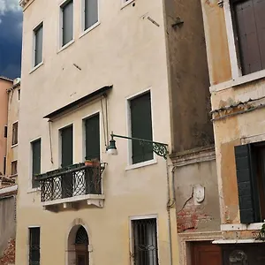 ca-mariele.hotelslidodijesolo.com/