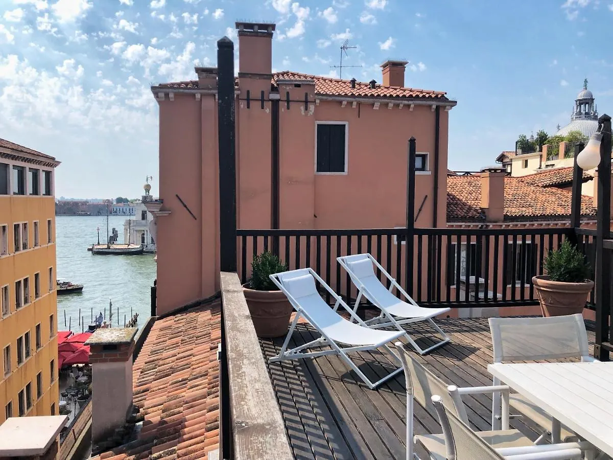 Aparthotel Corte Barozzi Venice Suites