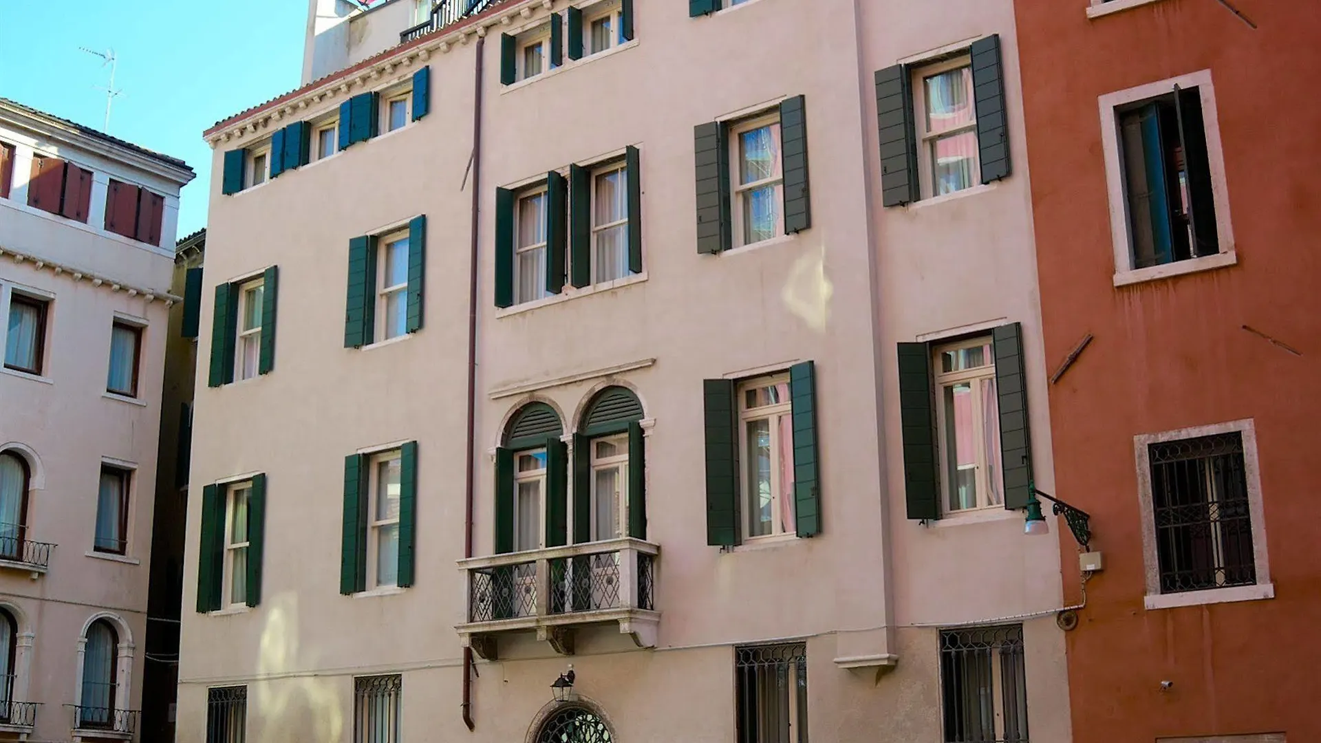 Aparthotel Corte Barozzi Venice Suites