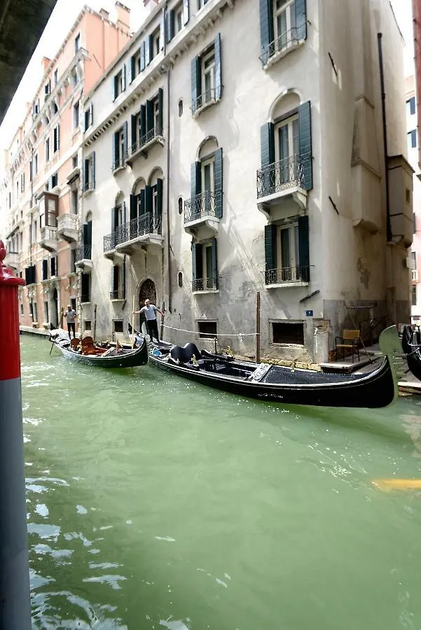 Corte Barozzi Venice Suites